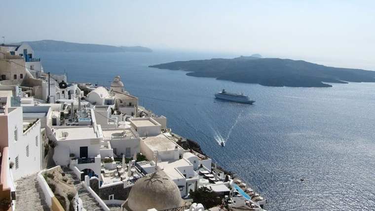 Η Ελλάδα μεταξύ των πιθανών τουριστικών προορισμών το φετινό καλοκαίρι