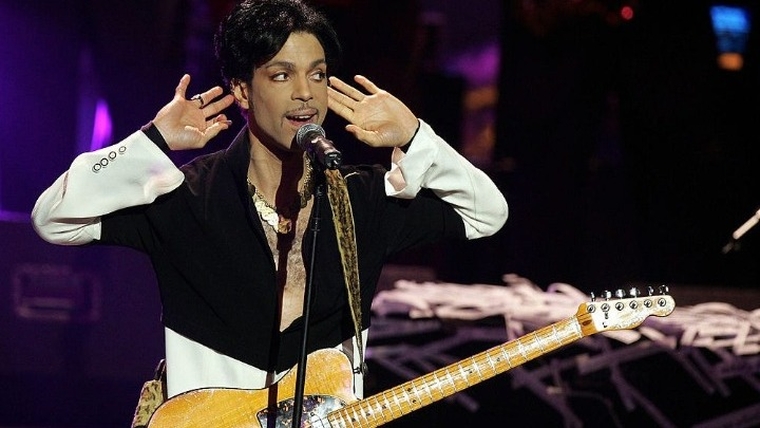 Συγκέντρωση υπογραφών για άγαλμα του Prince