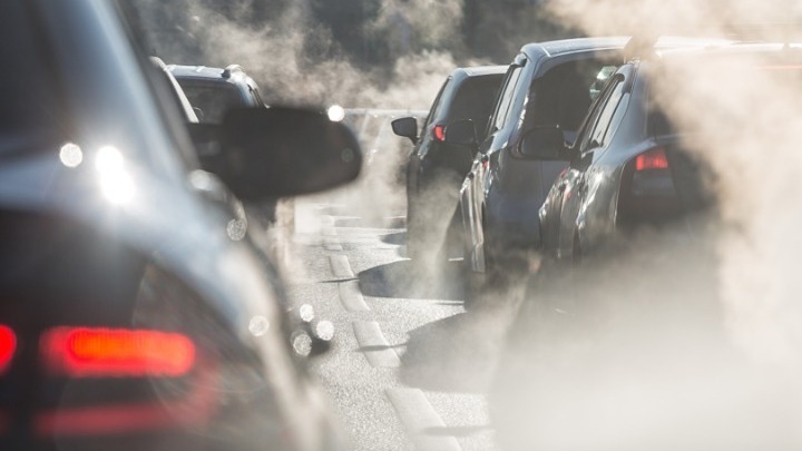 Σημαντικά χαμηλότερες οι εκπομπές άνθρακα ενός ηλεκτρικού αυτοκινήτου από ένα βενζινοκίνητο ή πετρελαιοκίνητο