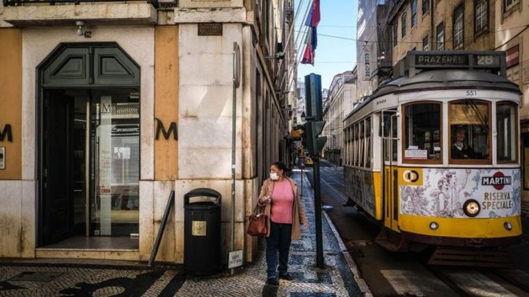 Παράταση των περιορισμών εξαιτίας του κορονοϊού στην περιφέρεια της Λισαβόνας