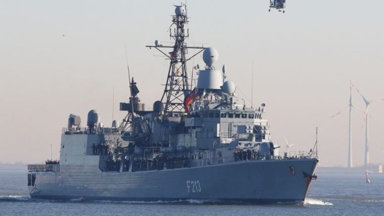 Γερμανική φρεγάτα στη Μεσόγειο για έλεγχο του εμπάργκο όπλων στη Λιβύη