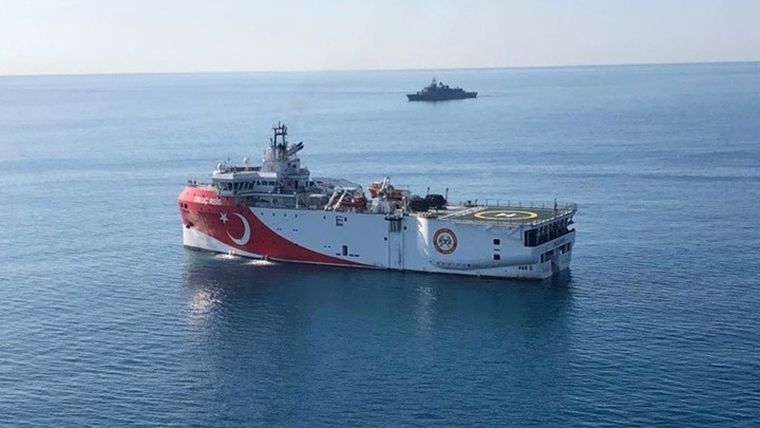 Η Τουρκία «παγώνει» προσωρινά τις έρευνες στην Αν. Μεσόγειο