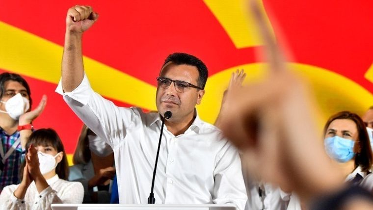 Βόρεια Μακεδονία: Ο Ζάεφ έλαβε από τον Πρόεδρο της χώρας την εντολή για να σχηματίσει κυβέρνηση
