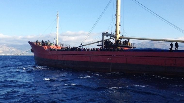 Φορτηγό πλοίο και πετρελαιοφόρο συγκρούσθηκαν στα ανοικτά της Σανγκάης – 14 αγνοούμενοι