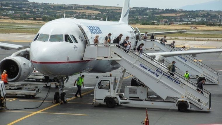 Με αρνητικό τεστ Covid-19 θα εισέρχονται από σήμερα στην Ελλάδα όσοι ταξιδεύουν από Μάλτα