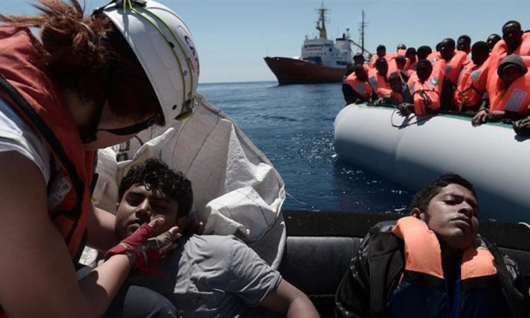 Διχασμένη παραμένει η Ευρώπη πέντε χρόνια μετά τη μεταναστευτική κρίση του 2015