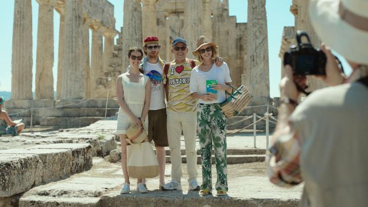 «On sourit pour la photo»: Η γαλλική ταινία που υμνεί το ελληνικό καλοκαίρι