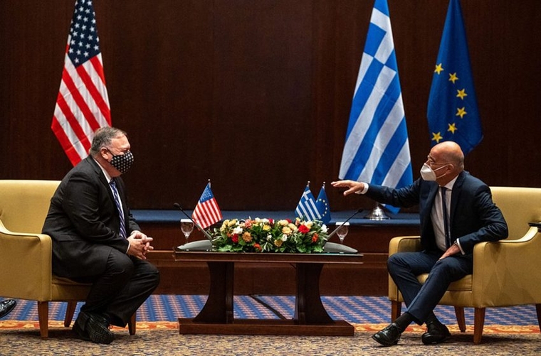 «Γράψε-σβήσε» στο ανακοινωθέν Ελλάδας – ΗΠΑ για τη Συμφωνία των Πρεσπών: Εξαφανίστηκε το «ιστορική»