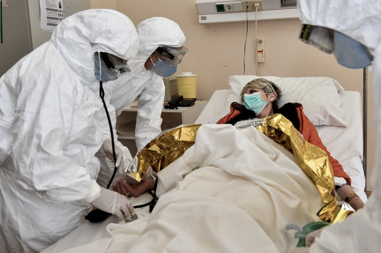 Μίνα Γκάγκα: θα φτάσουμε σύντομα σε σημείο που θα δεν προλαβαίνουν τα νοσοκομεία να περιθάλψουν ασθενείς με κορονοϊό