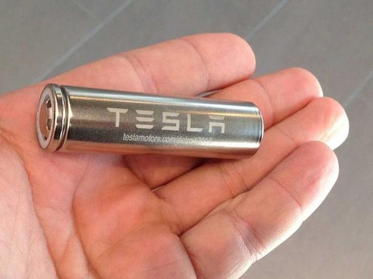 Σε τρία χρόνια η νέα φθηνότερη μπαταρία της Tesla