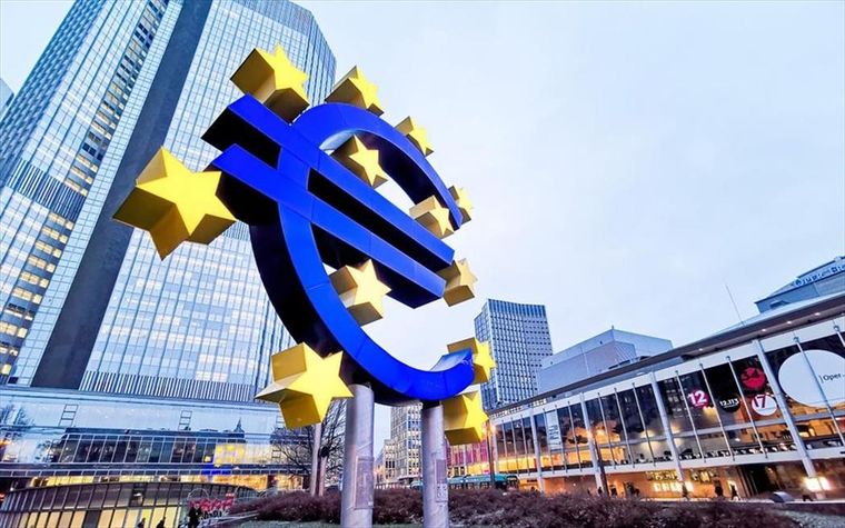 Με αυστηρότερα κριτήρια η χορήγηση δανείων από τις τράπεζες της Ευρωζώνης