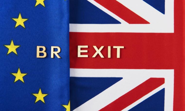 Brexit: Στο Λονδίνο ο Μισέλ Μπαρνιέ για διαπραγματεύσεις παρά τις «αποκλίσεις»