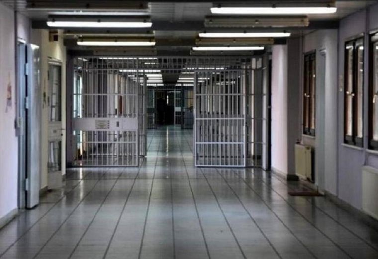 Νεκρός ένας κρατούμενος από κορονοϊό στις φυλακές Διαβατών – 108 τα κρούσματα