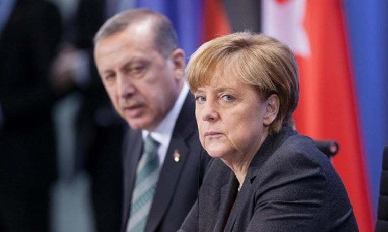 Διεθνολόγος στο Sputnik: «Η Γερμανία αφήνει ανενόχλητη την Τουρκία – Οι κυρώσεις θα είναι light»