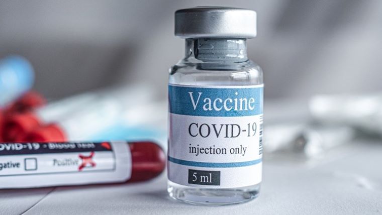 Γιατί δεν θα επιλέγουμε εμβόλιο κορονοϊού: Οι εξηγήσεις, αλλά και οι αστερίσκοι που βάζουν ειδικοί