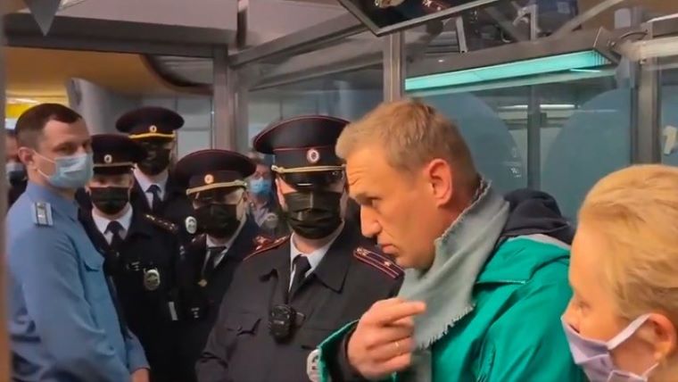 Συνελήφθη ο Ναβάλνι στη Μόσχα – Αντιδράσεις ΗΠΑ – ΕΕ