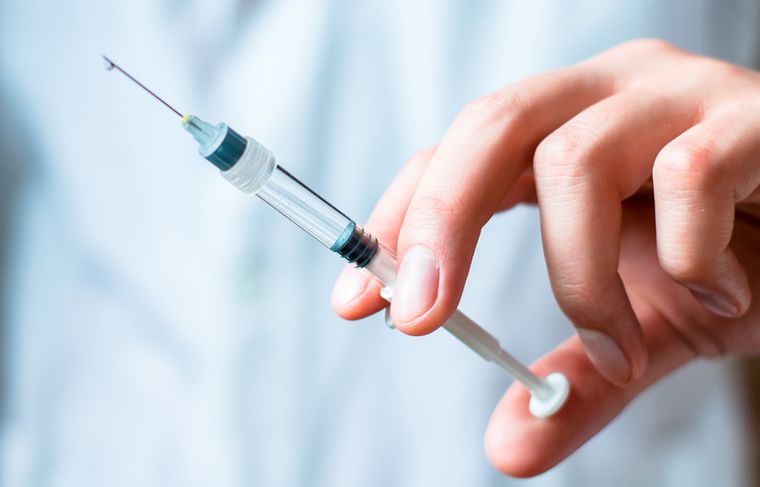 Υγειονομική υπάλληλος πέθανε ξαφνικά δύο ημέρες αφότου έκανε το εμβόλιο της Pfizer