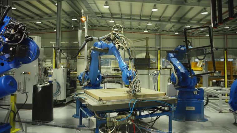 Smart Manufacturing μέσω δικτύου κινητής στο υπερσύγχρονο εργοστάσιο της Calpak στο Λουτράκι
