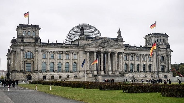 Γερμανός κατηγορείται ότι παρέδωσε σχέδια της Μπούντεσταγκ στις ρωσικές υπηρεσίες πληροφοριών