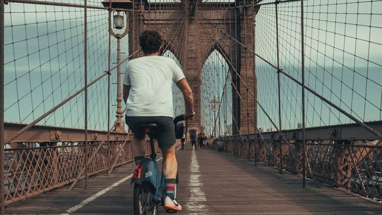 Ποδηλατόδρομοι σε δύο ιστορικές γέφυρες της Νέας Υόρκης