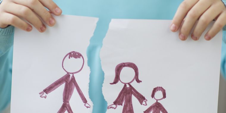 Οικογενειακό δίκαιο: Τι αλλάζει για τους διαζευγμένους γονείς