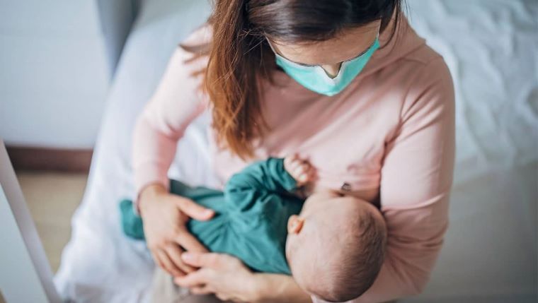 Αντισώματα περνάνε από την εμβολιασμένη μητέρα στο μητρικό γάλα