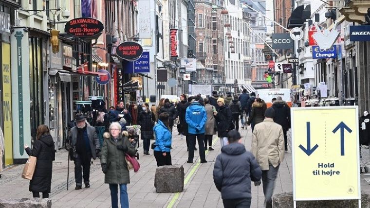Η Δανία θα θεσπίσει «corona pass» για το προοδευτικό άνοιγμα της οικονομικής και κοινωνικής ζωής