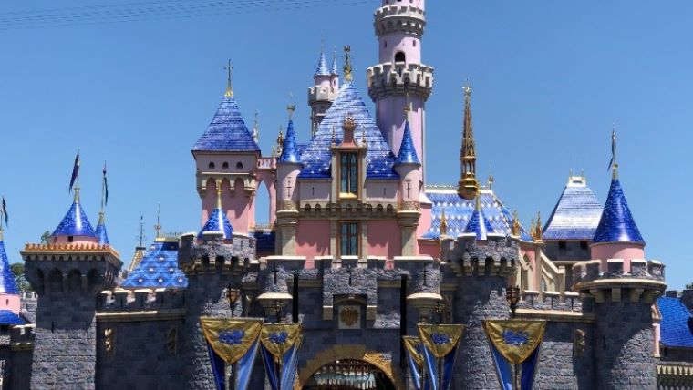 ΗΠΑ: Η Disneyland σχεδιάζει να ανοίξει εκ νέου για το κοινό έως τα τέλη Απριλίου