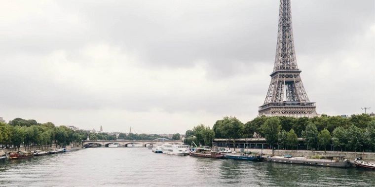Απώλεια τουριστικών εσόδων 15,5 δισ. ευρώ το 2020 για το Παρίσι και την περιοχή του