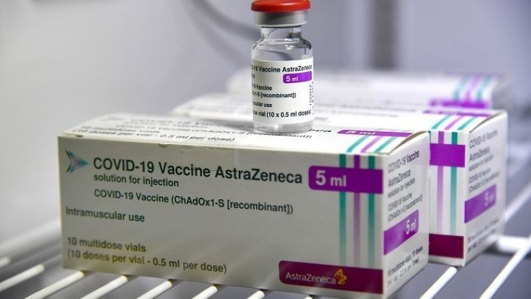 Δανία και Νορβηγία ανέστειλαν για προληπτικούς λόγους τους εμβολιασμούς με το εμβόλιο της AstraZeneca