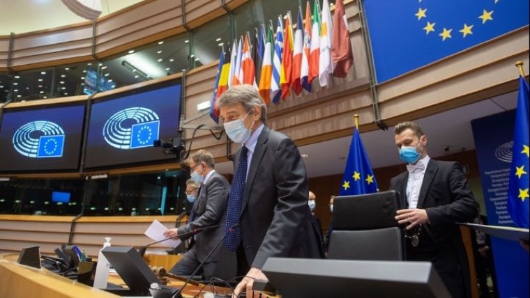 Το Ευρωπαϊκό Κοινοβούλιο ενέκρινε τη μετά το Brexit εμπορική συμφωνία με τη Βρετανία