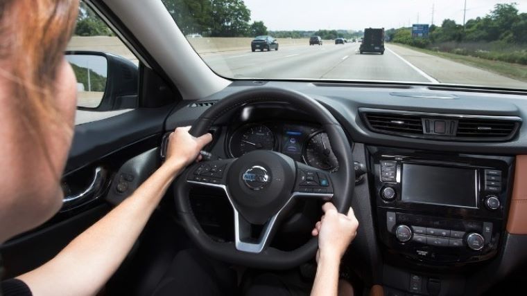 Γιατί οι γυναίκες οδηγοί κινδυνεύουν περισσότερο να τραυματιστούν σε τροχαίο