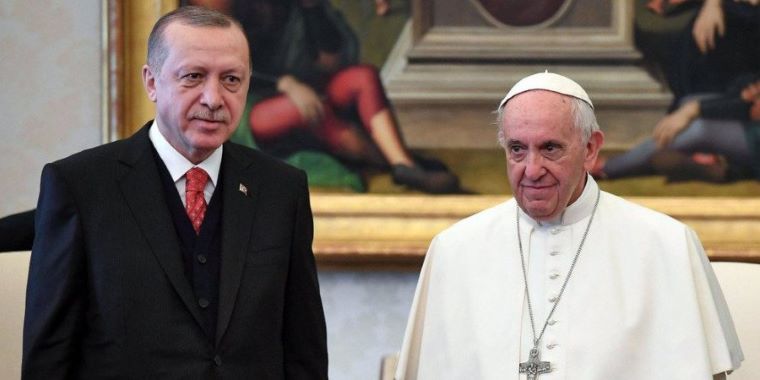 Επικοινωνία Πάπα – Ερντογάν: Ο Τούρκος πρόεδρος ζήτησε να τεθεί τέλος στη «σφαγή» των Παλαιστινίων