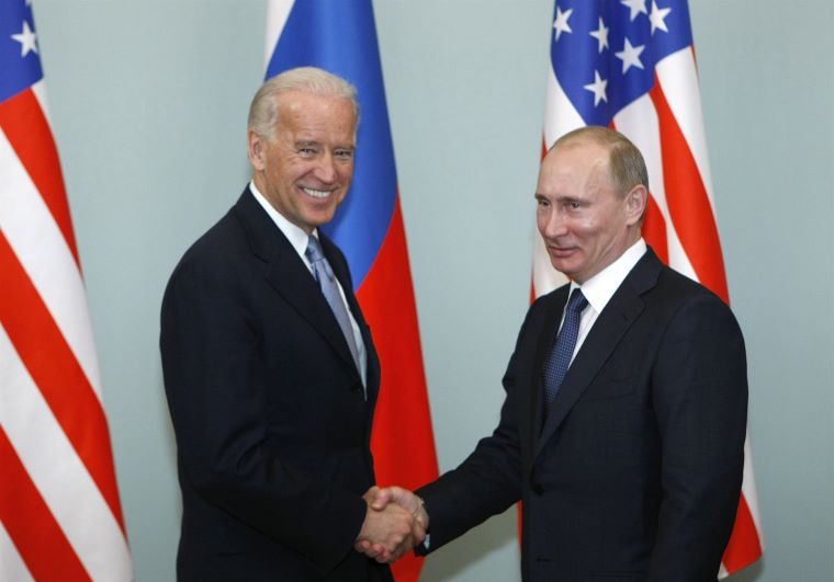 Σύνοδος κορυφής Μπάιντεν-Πούτιν: Μεγάλες διαφωνίες, μικρές προσδοκίες