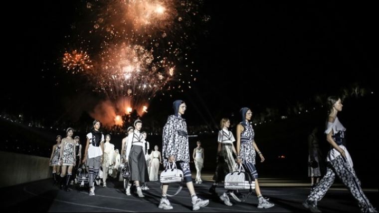 Εντυπωσιακή η εκδήλωση του οίκου Dior στο Καλλιμάρμαρο