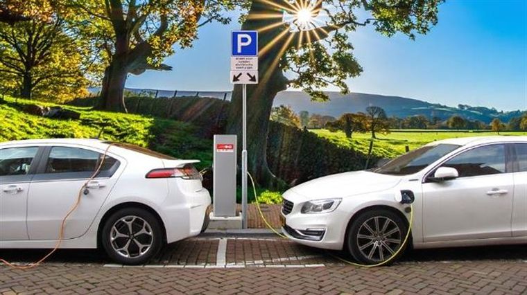 Κ. Αχ. Καραμανλής: «Ηλεκτρικά 1 στα 3 αυτοκίνητα ως το 2030»