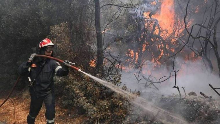 Πυρκαγιά στη Χίο – Εκκενώθηκαν δύο οικισμοί