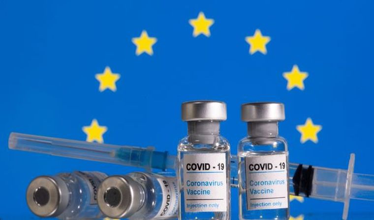 Πλήρως εμβολιασμένο πλέον το ήμισυ του πληθυσμού της ΕΕ