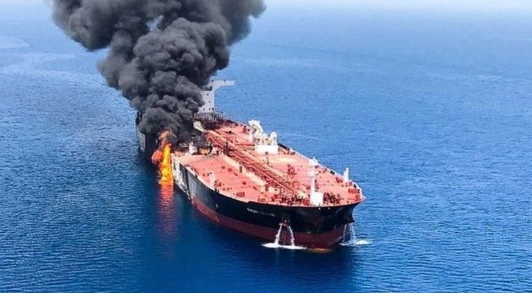ΕΕ και ΝΑΤΟ καταδικάζουν την επίθεση κατά πετρελαιοφόρου στη θάλασσα του Ομάν, για την οποία κατηγορούν το Ιράν