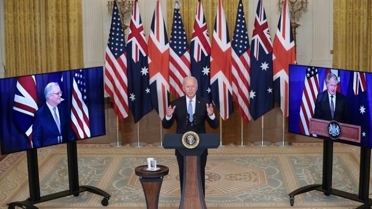 «Ασπίδα» ΗΠΑ-Βρετανίας-Αυστραλίας στον Ειρηνικό με τη συμφωνία AUKUS