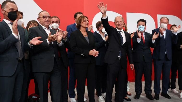 Νίκη για τους Σοσιαλδημοκράτες (SPD) με το 25,7% των ψήφων στις Γερμανικές εκλογές