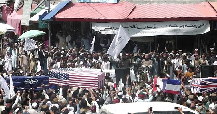 Αφγανιστάν: Υποστηρικτές των Ταλιμπάν έκαναν εικονική κηδεία Αμερικανών