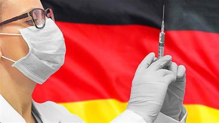 Γερμανία: Οι εταιρείες δεν μπορούν να ρωτούν τους υπαλλήλους τους αν έχουν εμβολιαστεί