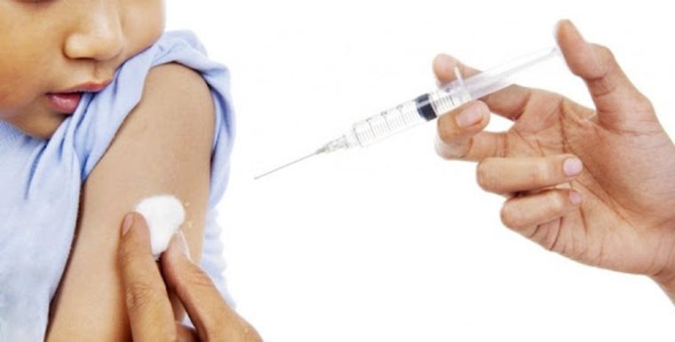 Εμβολιασμοί ανηλίκων και από ιδιώτες παιδίατρους