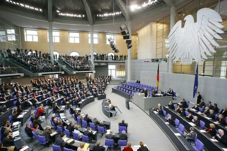 Γερμανία: Πρώτη συνεδρίαση για την Bundestag