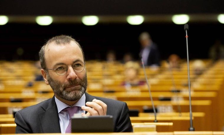 Ο Μάνφρεντ Βέμπερ επανεξελέγη επικεφαλής της ΚΟ του Ευρωπαϊκού Λαϊκού Κόμματος με 93,7% των ψήφων