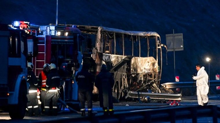 Τραγωδία στη Βουλγαρία: Φωτιά σε λεωφορείο, 46 νεκροί ανάμεσά τους και 12 παιδιά