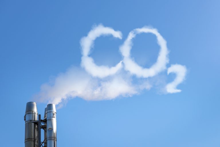 Οι εκπομπές CO2 επανήλθαν στο επίπεδο-ρεκόρ πριν από την πανδημία
