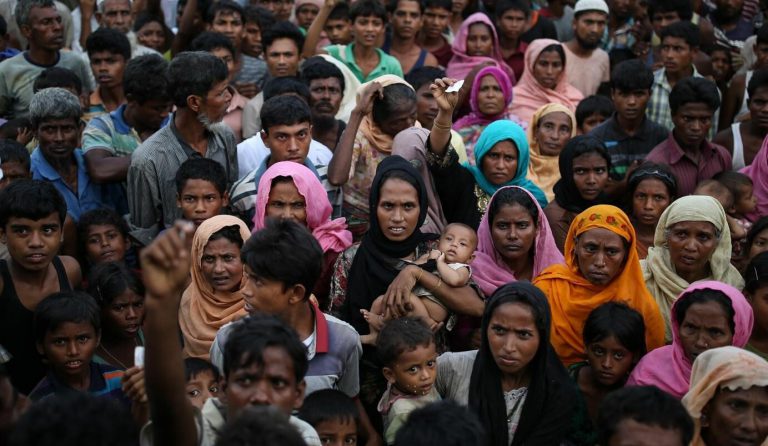 Πρόσφυγες Ροχίνγκια ζητούν αποζημίωση από το Facebook 150 δισεκ. δολάρια