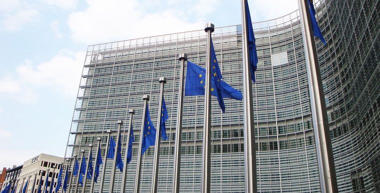 ΕΕ: Προχωρά σε νέο δανεισμό με την έκδοση ομολόγων 50 δισ. ευρώ